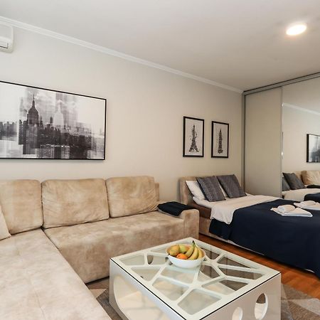 New Belgrade Apartments, Parking 5 Eur Per Day Exteriör bild