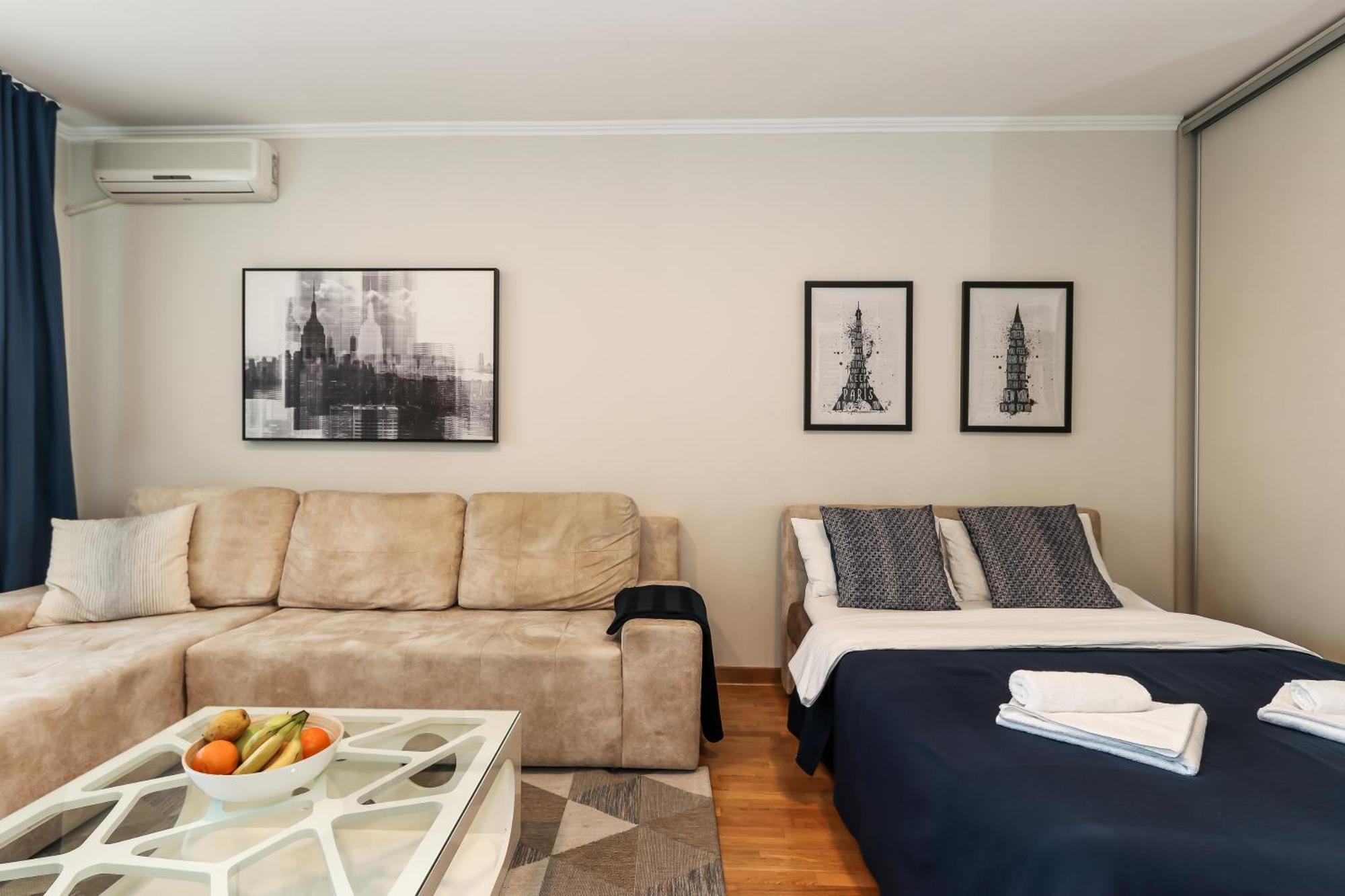 New Belgrade Apartments, Parking 5 Eur Per Day Rum bild