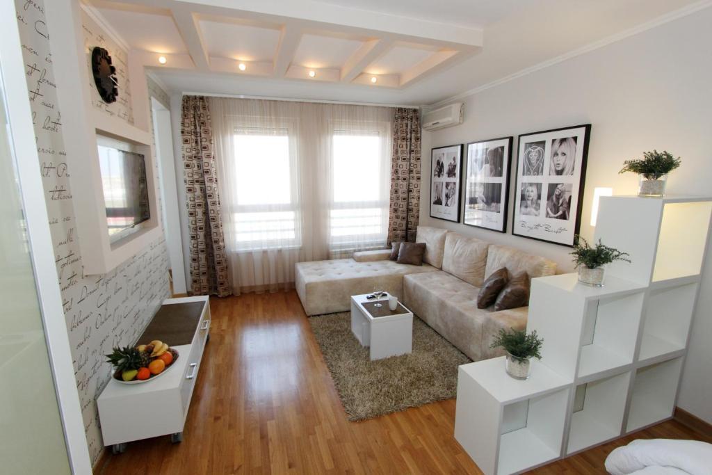 New Belgrade Apartments, Parking 5 Eur Per Day Rum bild